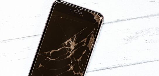 スマホの画面がよく割れてしまう…そんな人にオススメのコーティングを紹介！