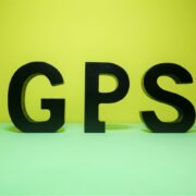 探偵に依頼する前に！浮気・不倫調査したい人におすすめのGPSアプリ