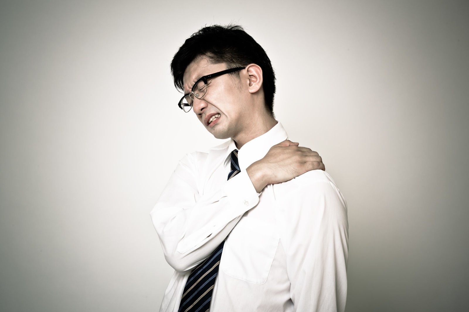 肩こりや腰痛がひどい方にはタイの漢方薬という手段もおすすめ
